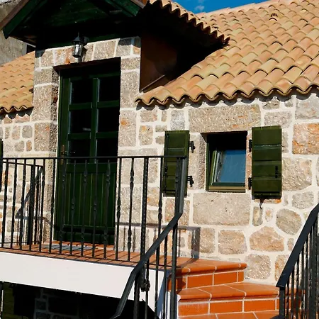 Сasa de vacaciones House With A Parking Space Starigrad, Paklenica - 25410