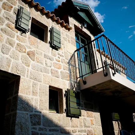 Сasa de vacaciones House With A Parking Space Starigrad, Paklenica - 25410